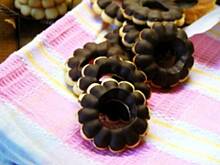 Fot. APM, Wyciskane ciastka w czekoladzie