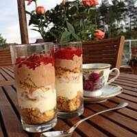 Desery z bitą śmietaną