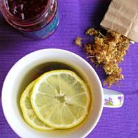 Herbata z lipy z konfiturą malinową