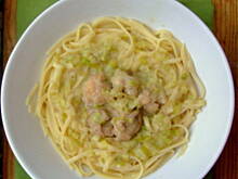 Fot. kasia_sach, Linguine z delikatnym sosem z pora i kurczaka (4 porcje)