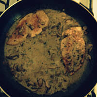 Kurczak z sosem grzybowym