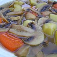 Zupa pieczarkowa z ziemniakami