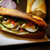 Kanapka z tuńczykiem