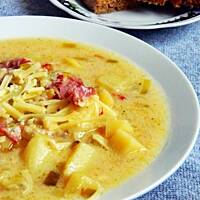 Zupa serowa z bekonem