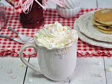 Fot. MIENTA, Kawa z bezami