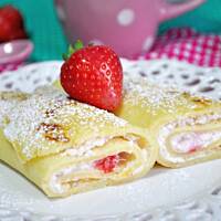 Naleśniki z truskawkowym twarożkiem