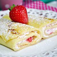 Naleśniki z truskawkowym twarożkiem