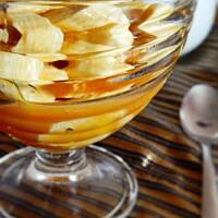 Banany z toffi i bitą śmietaną