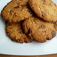 Ciastka z masłem orzechowym i czekoladą