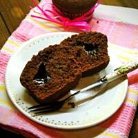 Mocno kakaowe muffiny z powidłami śliwkowymi