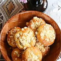 Mini-bułeczki drożdżowe z jabłkami i cynamonem