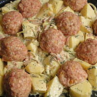 Ziemniaki zapiekane z pulpecikami