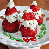 Mikołaje z truskawek