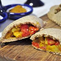 Orkiszowe pierożki curry