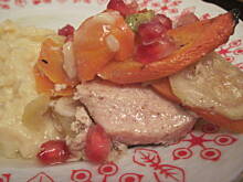 Fot. stillnox, Granat z kurczakiem na warzywach