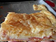 Fot. Gosia76, Ciasto francuskie z szynka i serem topionym