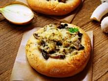 Fot. APM, Bułki z pieczarkami