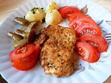 Fot. Mama - Różyczki, Soczysta pierś drobiowa z ziołami w papirusie