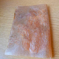 Soczysta pierś drobiowa z ziołami w papirusie