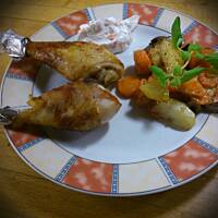 Kurczak z warzywami z pieca z dipem chilli