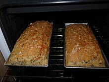 Fot. Ignisens, Chleb z ziarnami