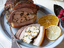 Fot. Mama - Różyczki, Świąteczny boczek pieczony z  nadzieniem drobiowym