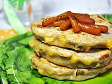 Fot. MIENTA, Warzywne placuszki z glazurowaną marchewką