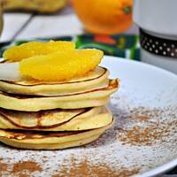 Placuszki z ricotty z pomarańczą i gruszką