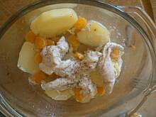 Fot. Wróbelek, cielęcina z warzywami z piekarnika dla roczniaka