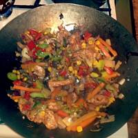 Kurczak z warzywami w sosie