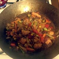 Kurczak z warzywami w sosie