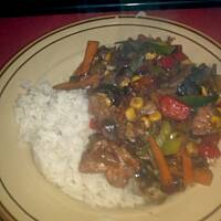 Kurczak z warzywami w sosie