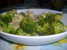 Fot. pwyso, brokuł w sosie maślano-serowo-śmietanowym