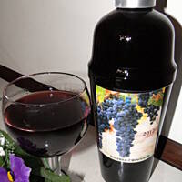 Nalewka z ciemnych winogron