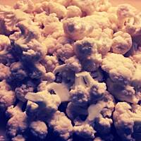 Frykadelki w sosie pomidorowym + kalafior z cytrynowym dressingiem