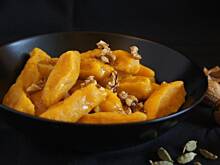 Fot. aczp, Kopytka z dyni z orzechami i cynamonem