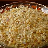 Sałatka makaronowe gwiazdki z warzywami i wędliną