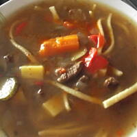 Pikantna zupa gulaszowa