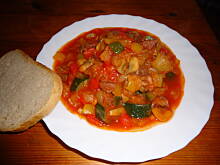 Fot. Heroinka, Leczo z cukinią o trzech twarzach :)