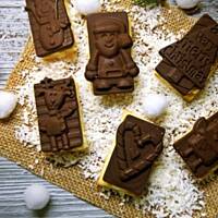 Ciasteczka z kremem kokosowym i czekoladowymi tabliczkami