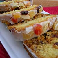 Keks najeżony bakaliami