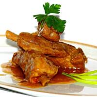 Żeberka wieprzowe w sosie