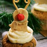 Muffinki cynamonowe z kremem i ciachem