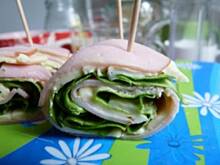 Fot. Anna Z, Roladki szynkowe z sałatą