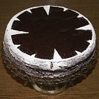 Piaskowy tort kakaowy