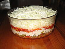 Fot. janeczka669, Sałatka "gyros" warstwowa