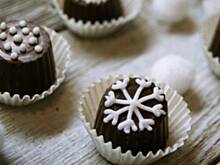 Fot. APM, Czekoladki z likierem bananowym