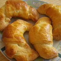 rogaliki drożdżowe