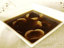 Fot. Anai, Wigilijny, grzybowy barszcz z uszkami