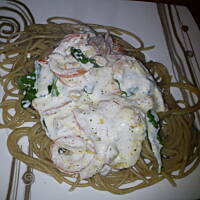 Kremowe spaghetti z ricottą i rukolą